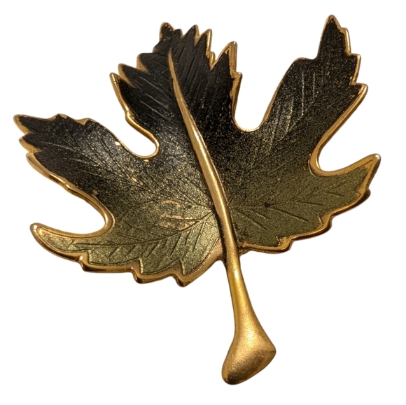 MAPLE LEAF Forest Green Fall Gold Lapel Brooch Pin Retro Vintage Classic - Picture 4 of 8